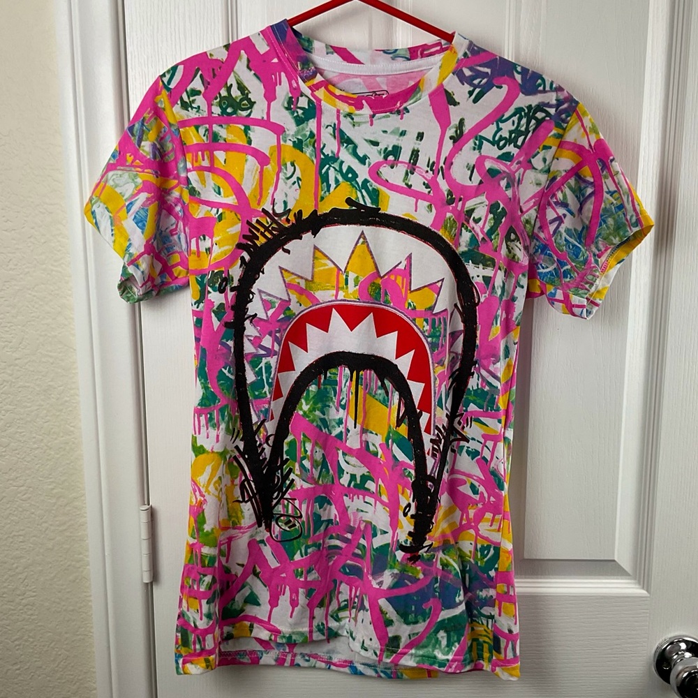 Fresh Laundry Men’s Graffiti Shark Teeth Short Sleeve Poly Cotton T-Shirt Size M